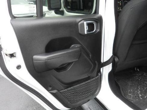 Used 2021 Jeep Wrangler Unlimited Sport image 18