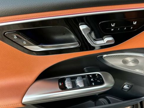 Certified 2025 Mercedes-Benz C 300 4MATIC Sedan image 11