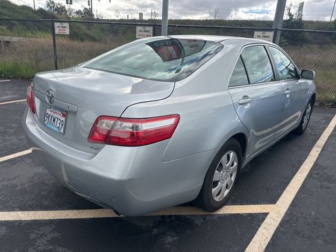 Used 2007 Toyota Camry LE image 4