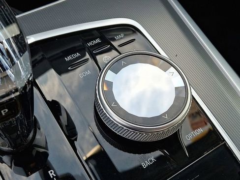 Used 2023 BMW X5 M50i w/ Executive Package image 17