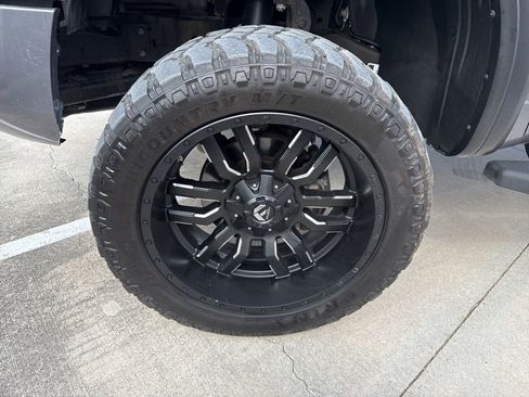 Used 2021 Nissan Titan PRO-4X w/ Off Road Protection Package image 9