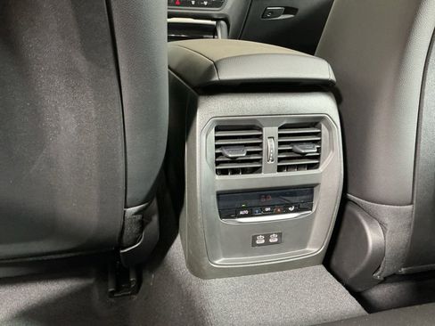 New 2026 BMW 330i Sedan w/ Premium Package image 27