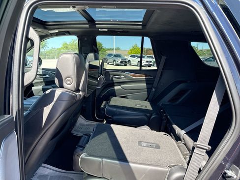 Used 2021 Cadillac Escalade Premium Luxury Platinum AWD/4WD image 24