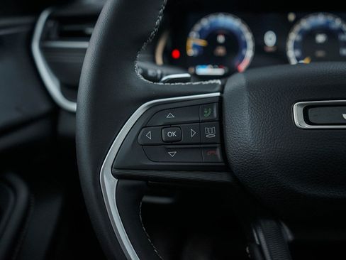 New 2025 Jeep Grand Cherokee L Altitude AWD/4WD image 22
