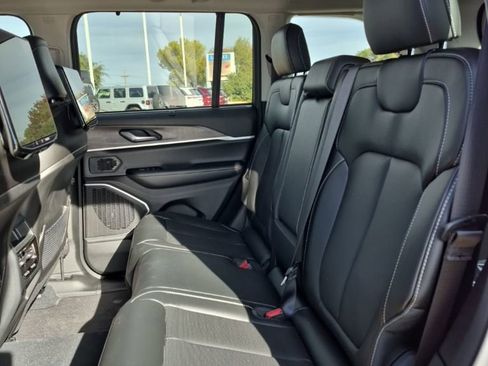 New 2024 Jeep Grand Cherokee Limited 4xe w/ Luxury Tech Group II image 27