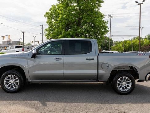 Used 2024 Chevrolet Silverado 1500 LT AWD/4WD image 9