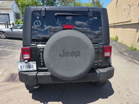 Used 2011 Jeep Wrangler Sport AWD/4WD image 4