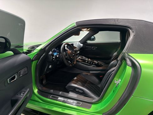 Used 2020 Mercedes-Benz AMG GT R image 19