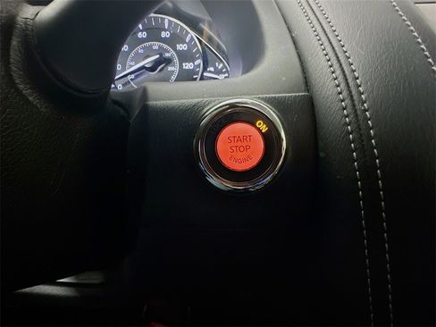 Used 2019 Nissan Armada SL image 28