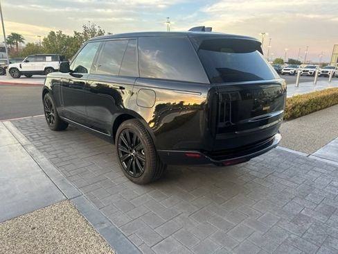 Used 2025 Land Rover Range Rover SE AWD/4WD image 7