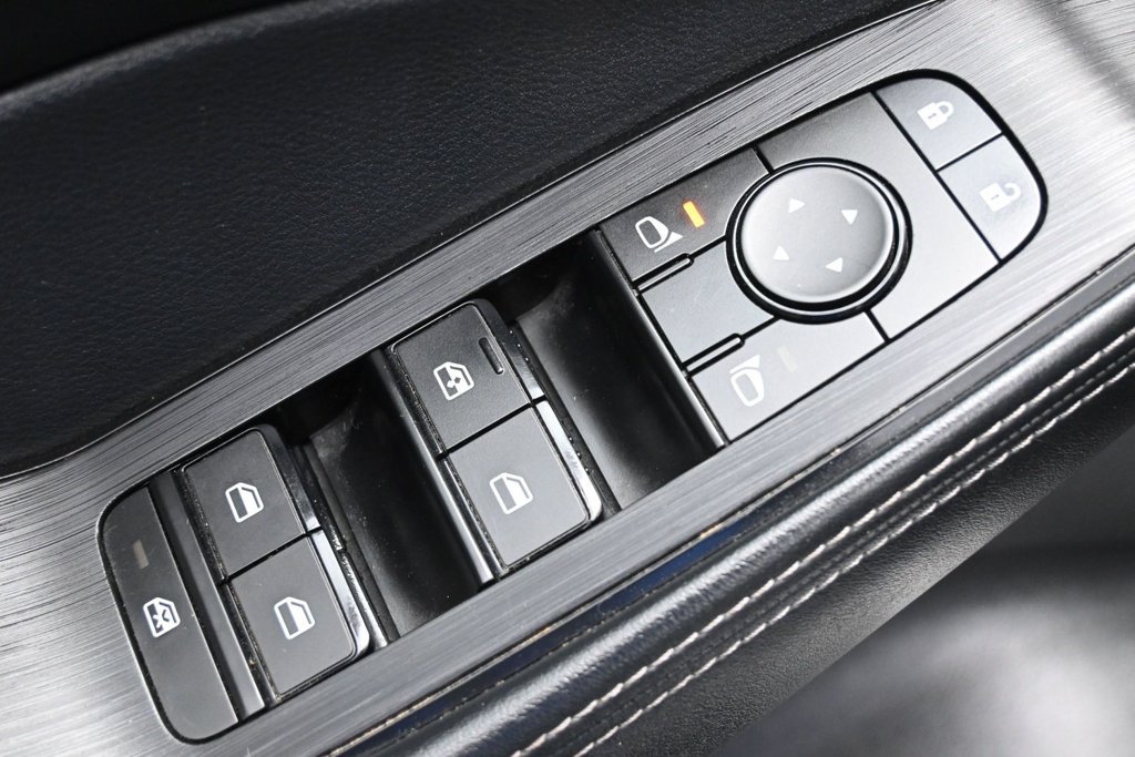 Used 2024 Nissan Rogue SV AWD/4WD image 12