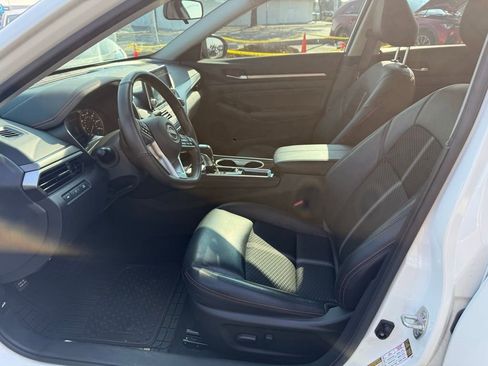 Used 2023 Nissan Altima 2.5 SR image 10