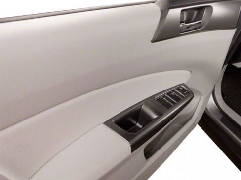 Used 2010 Subaru Forester 2.5X Premium image 12