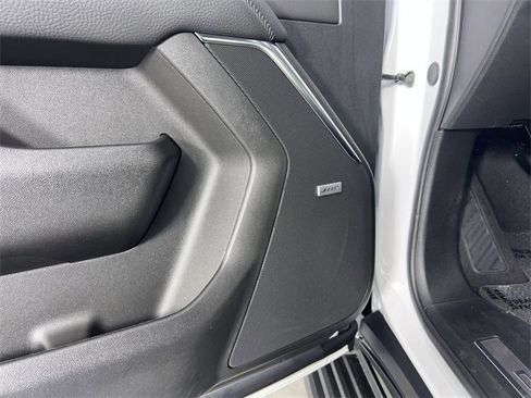 Used 2025 GMC Yukon Denali w/ Denali Reserve Package image 25