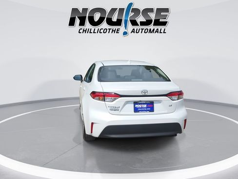 Used 2026 Toyota Corolla LE FWD image 7