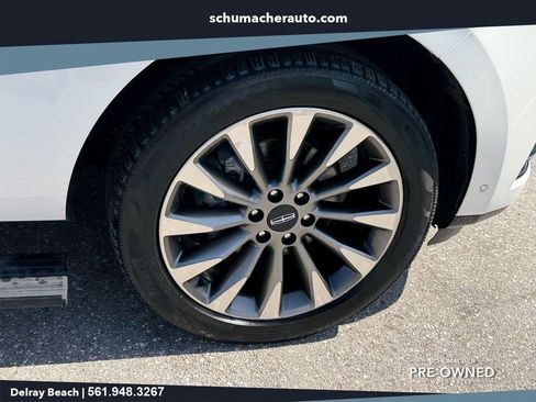 Used 2020 Lincoln Navigator L Reserve w/ Cargo Convenience Package AWD/4WD image 19
