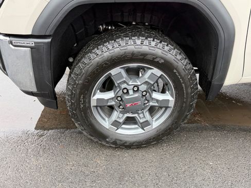 New 2026 GMC Sierra 2500 SLE w/ SLE Value Package; image 9
