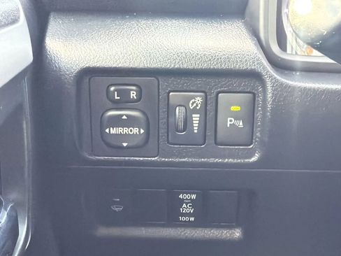 Used 2017 Toyota 4Runner Limited image 15