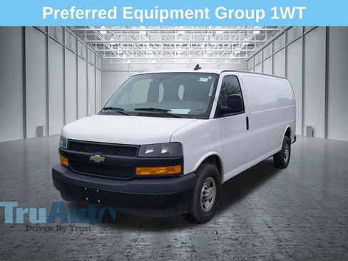 Used 2019 Chevrolet Express 3500 Extended w/ Driver Convenience Package RWD image 3