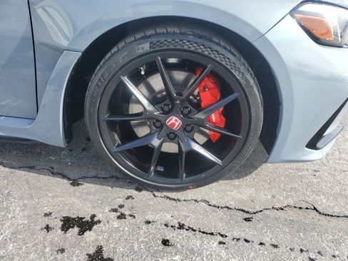 Used 2023 Honda Civic Type R image 10