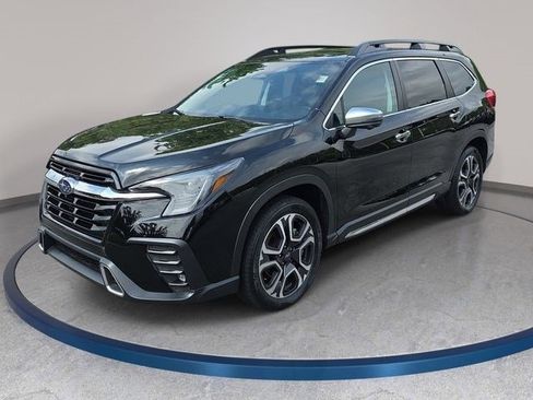 Used 2023 Subaru Ascent Touring AWD/4WD image 1