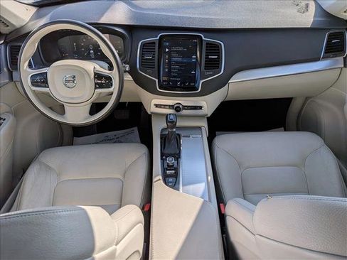 Used 2018 Volvo XC90 T5 Momentum w/ Convenience Package image 20