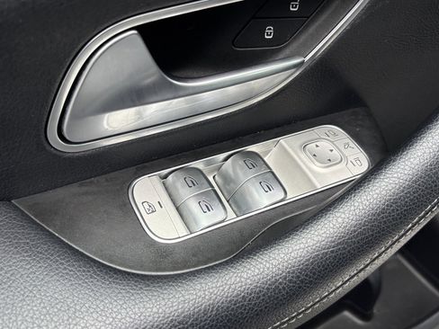 Used 2024 Mercedes-Benz GLE 350 4MATIC w/ 3rd Row Seat Package image 15