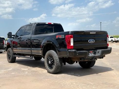 Used 2019 Ford F350 Lariat AWD/4WD image 6