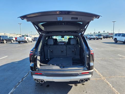 Used 2026 Chevrolet Traverse Z71 w/ Enhanced Driving Package AWD/4WD image 10