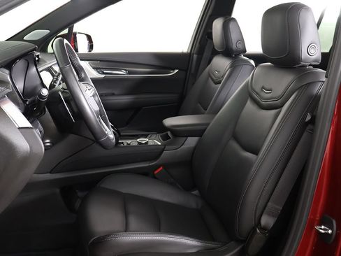 Used 2024 Cadillac XT6 Sport w/ LPO, Floor Liner Package AWD/4WD image 36