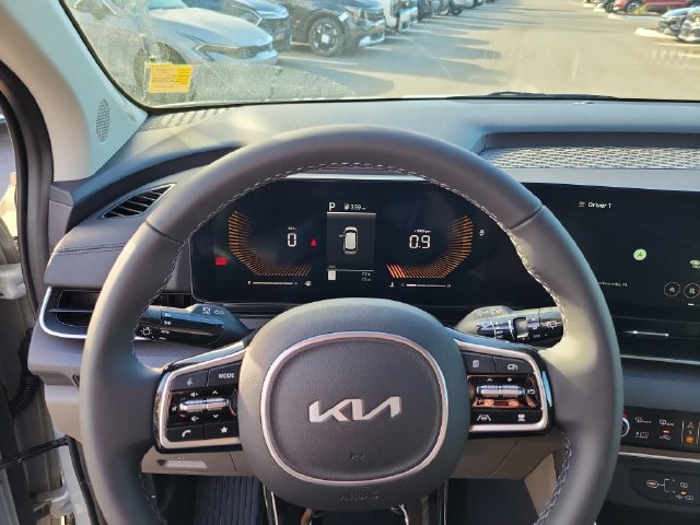 New 2026 Kia Carnival EX FWD image 13