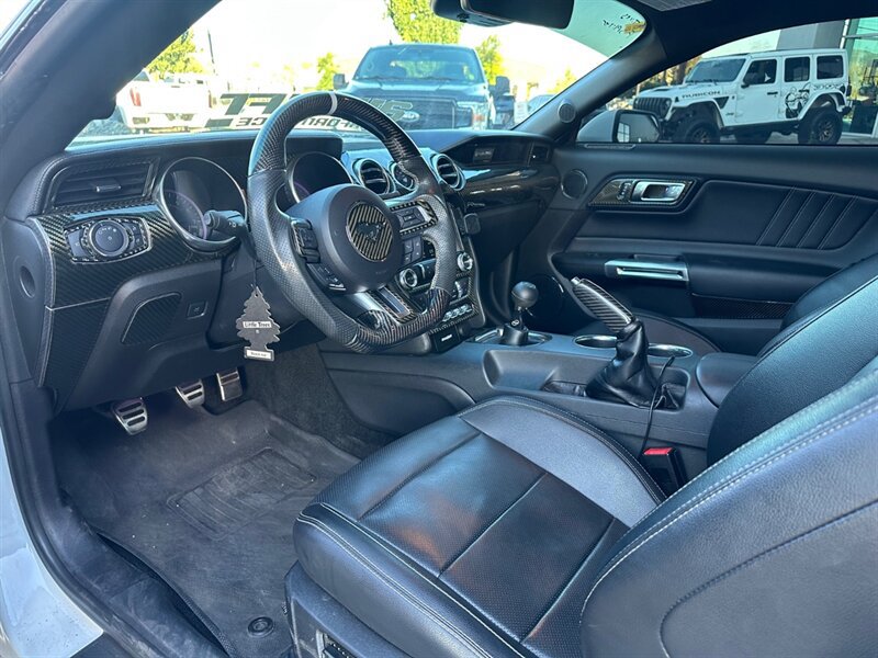 Used 2018 Ford Mustang GT Premium w/ GT Performance Package RWD image 10