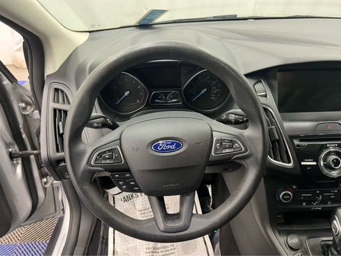 Used 2018 Ford Focus SEL image 17