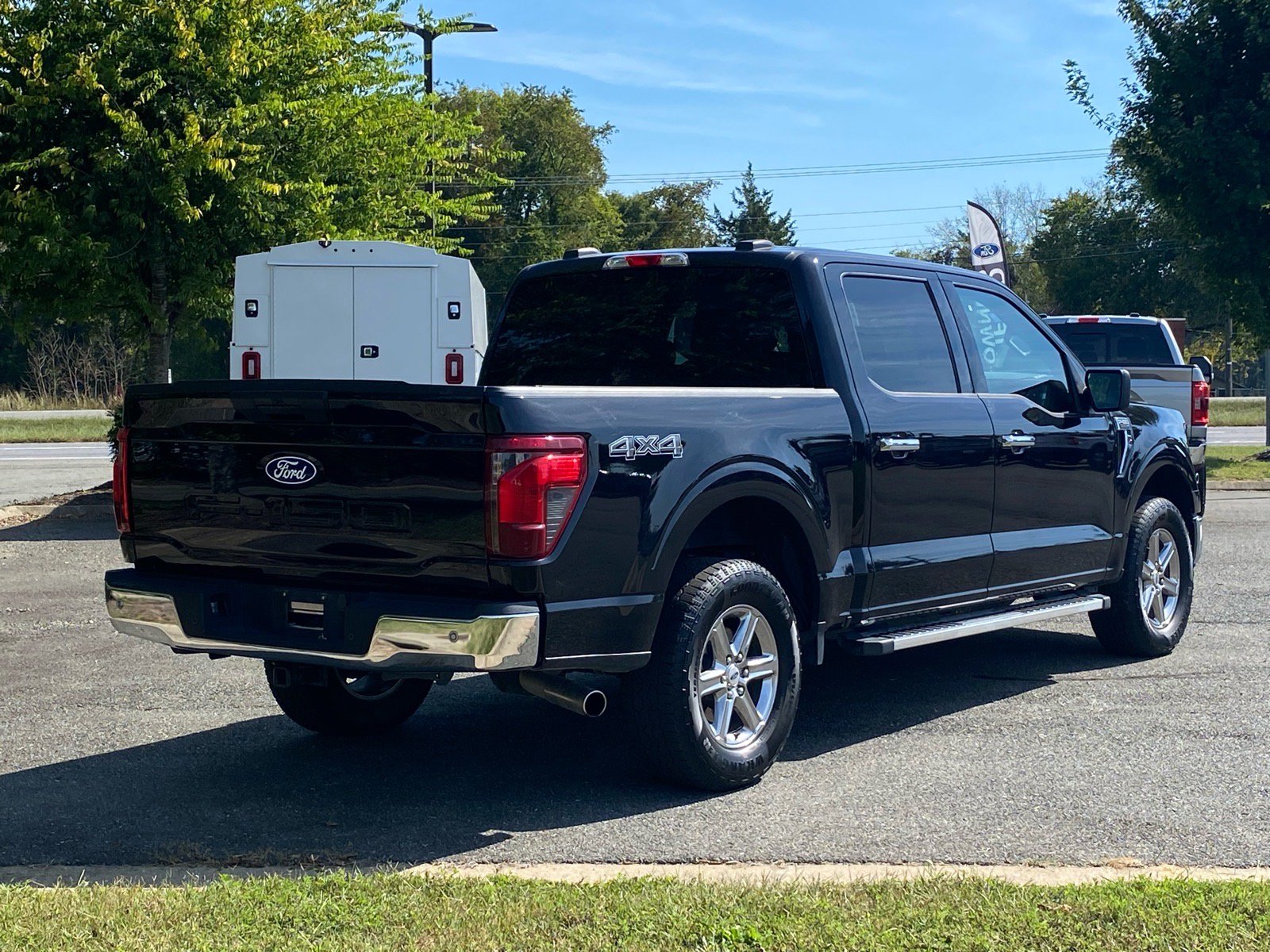 Used 2025 Ford F150 XLT w/ Equipment Group 301A Standard AWD/4WD image 4
