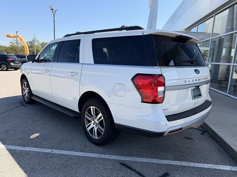 Used 2024 Ford Expedition Max XLT AWD/4WD image 3