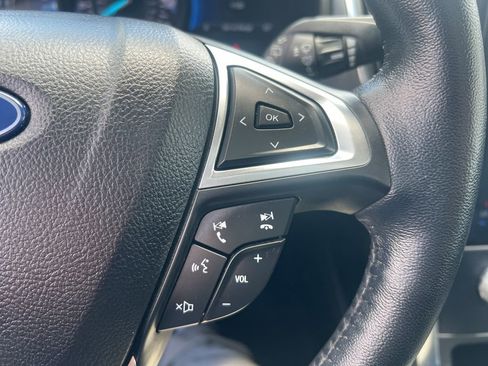 Used 2023 Ford Edge Titanium AWD/4WD image 61