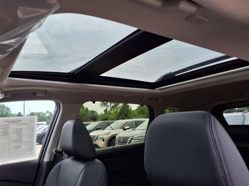 New 2025 Nissan Rogue Platinum w/ Platinum Premium Package image 10