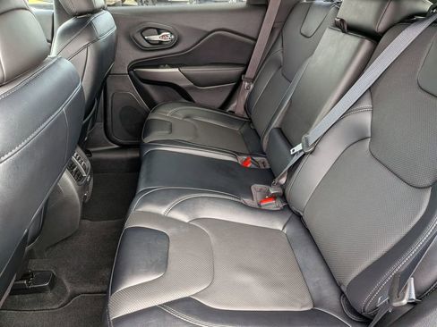Used 2022 Jeep Cherokee Latitude Lux w/ Sun & Sound Group FWD image 25