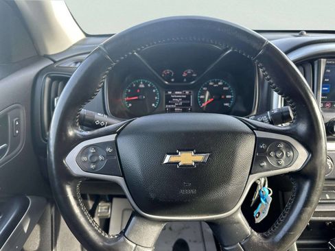 Used 2021 Chevrolet Colorado LT w/ Fleet Safety Package image 18