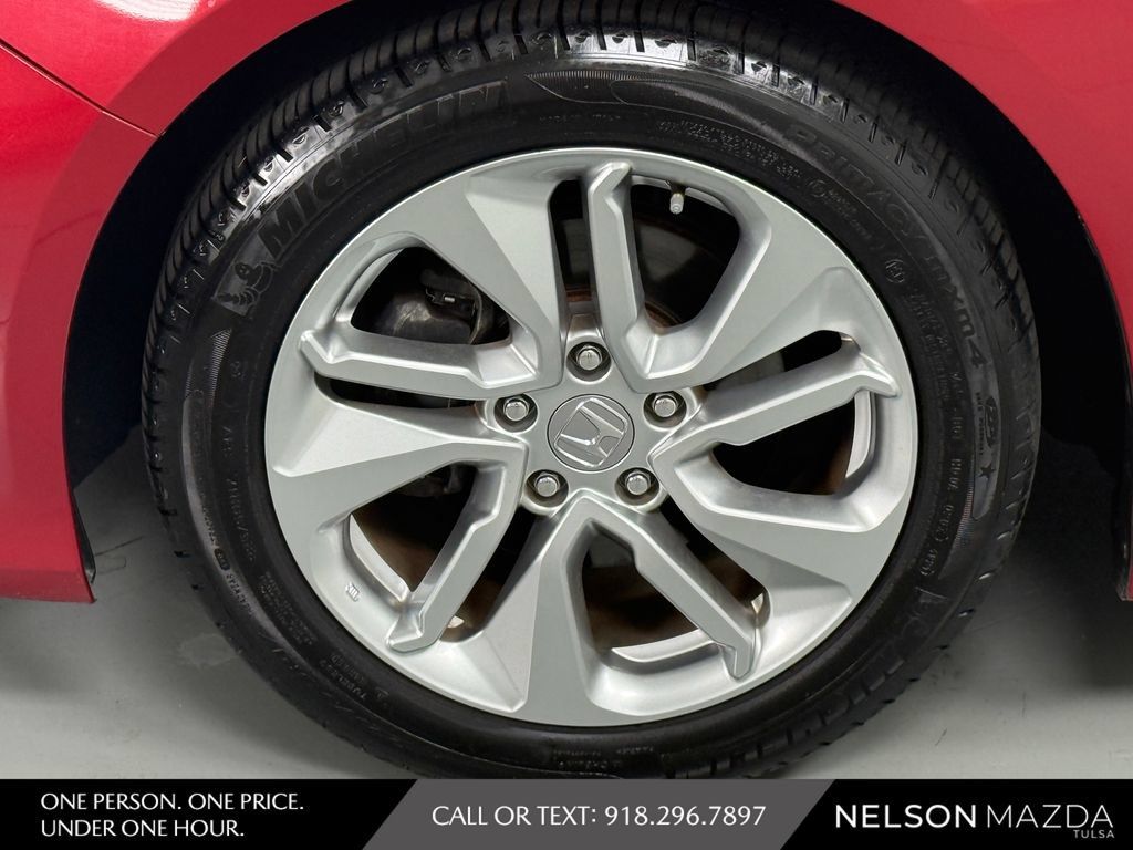 Used 2018 Honda Accord LX image 12