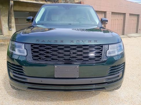 Used 2020 Land Rover Range Rover HSE image 3