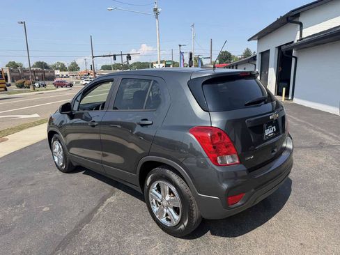Used 2019 Chevrolet Trax LS w/ Tint and Cruise Package FWD image 3