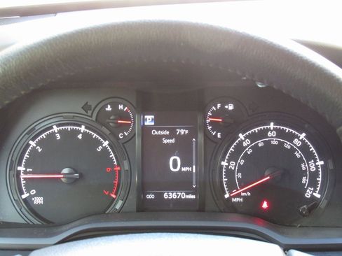 Certified 2020 Toyota 4Runner SR5 image 22