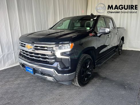 Used 2022 Chevrolet Silverado 1500 LTZ AWD/4WD image 1