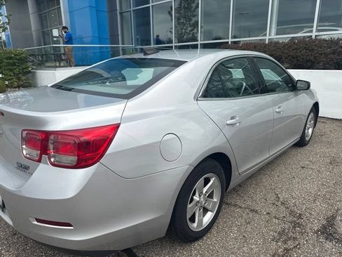 Used 2015 Chevrolet Malibu LS FWD image 3