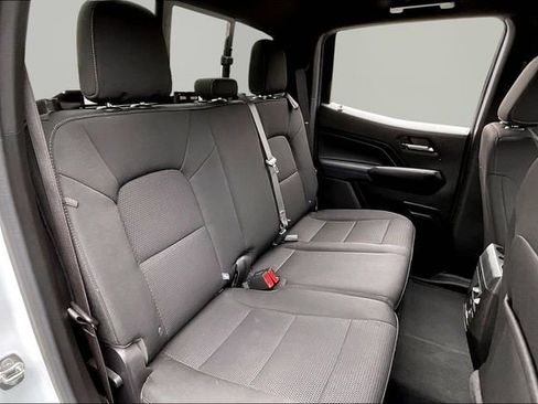 Used 2024 Chevrolet Colorado LT w/ LT Convenience Package RWD image 17