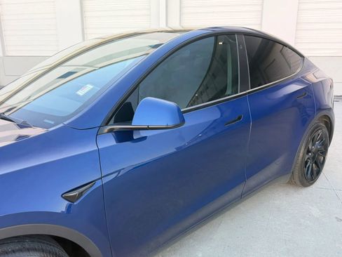 Used 2023 Tesla Model Y AWD image 15