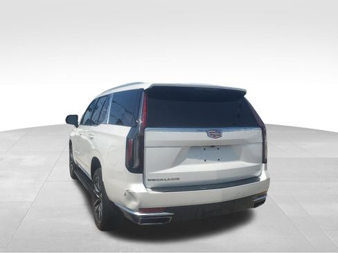 Used 2024 Cadillac Escalade Luxury RWD image 6