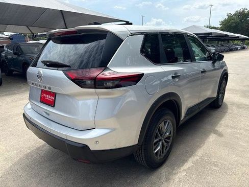 Certified 2024 Nissan Rogue S FWD image 6