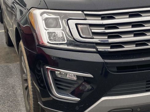 Used 2020 Ford Expedition Limited image 5